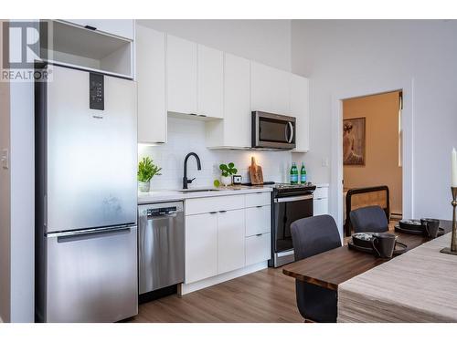 514 Victoria  Street Unit# 511, Nelson, BC - Indoor Photo Showing Kitchen