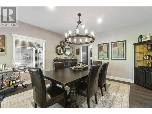 3901 60 Street Nw, Salmon Arm, BC - Indoor Photo Showing Dining Room