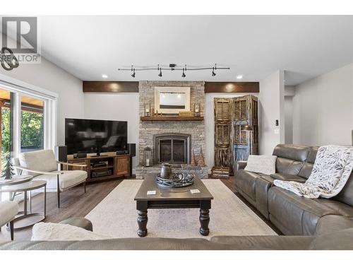 3901 60 Street Nw, Salmon Arm, BC - Indoor Photo Showing Living Room With Fireplace