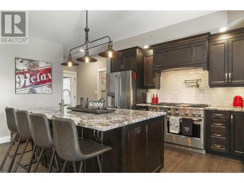 3901 60 Street Nw, Salmon Arm, BC - Indoor Photo Showing Kitchen With Upgraded Kitchen