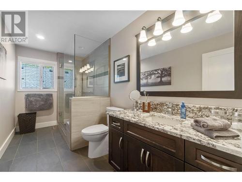 3901 60 Street Nw, Salmon Arm, BC - Indoor Photo Showing Bathroom