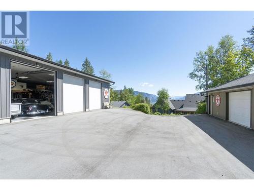 3901 60 Street Nw, Salmon Arm, BC - Outdoor With Exterior