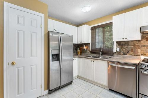 Kitchen - 14 Marlow Avenue, Grimsby, ON - Indoor Photo Showing Kitchen With Double Sink