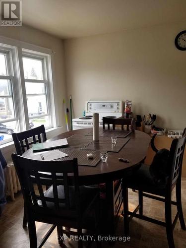 377 Hemlock Street, Timmins, ON - Indoor Photo Showing Dining Room