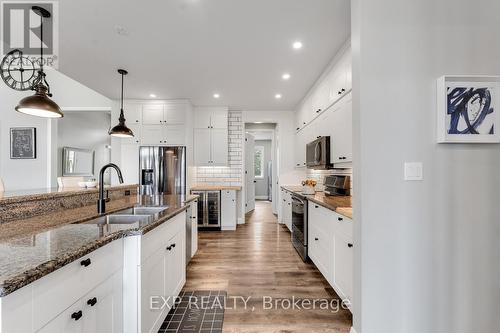 505 Eldon Station Road, Kawartha Lakes, ON - Indoor Photo Showing Kitchen With Double Sink With Upgraded Kitchen