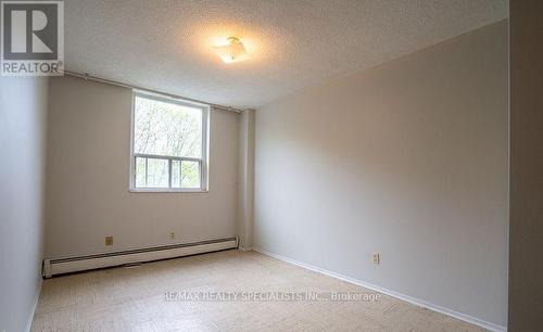 305 - 6400 Huggins Street, Niagara Falls, ON - Indoor Photo Showing Other Room