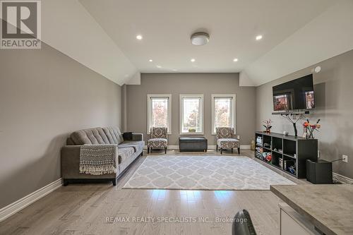 75 Wooliston Crescent, Brampton, ON - Indoor Photo Showing Living Room