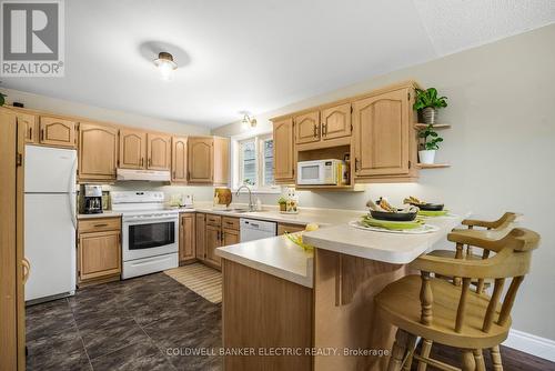 272 Heritage Park Drive, Greater Napanee, ON - Indoor Photo Showing Kitchen