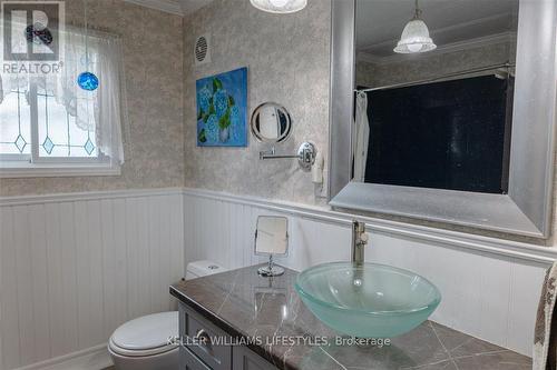 239 Southwind Court, Lambton Shores (Grand Bend), ON - Indoor Photo Showing Bathroom