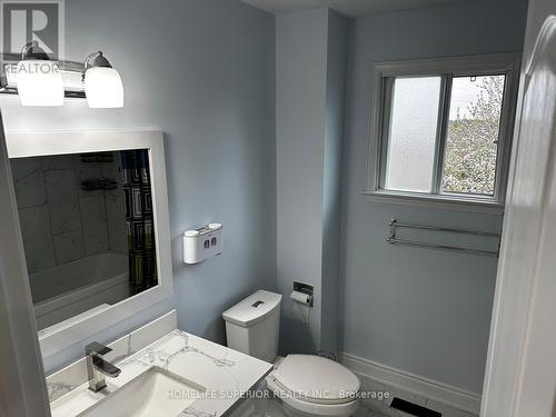 9 Nuttall Street, Brampton, ON - Indoor Photo Showing Bathroom