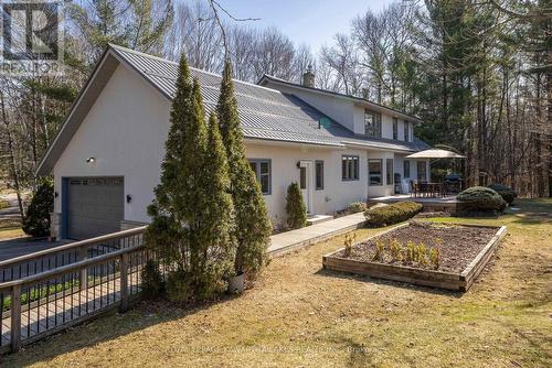 28 Golf Club Crescent, Kawartha Lakes, ON - Outdoor With Deck Patio Veranda