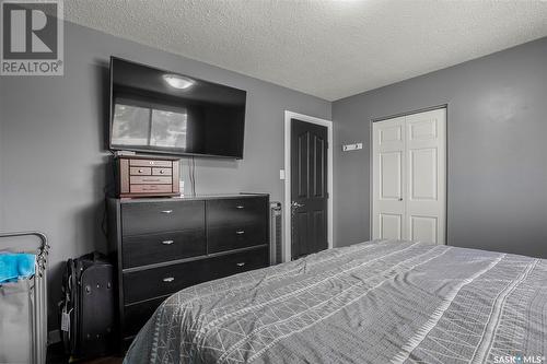 122 Douglas Crescent, Saskatoon, SK - Indoor Photo Showing Bedroom