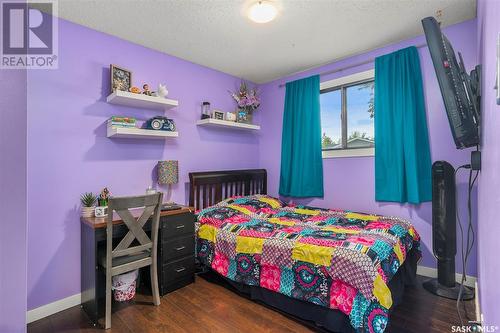 122 Douglas Crescent, Saskatoon, SK - Indoor Photo Showing Bedroom