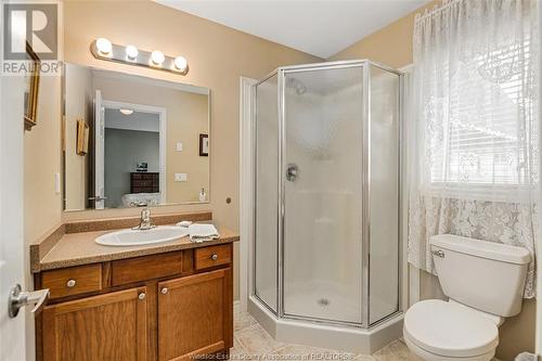 43 Conservation Boulevard, Kingsville, ON - Indoor Photo Showing Bathroom
