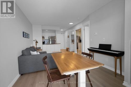 606 - 2391 Central Park Drive, Oakville, ON - Indoor Photo Showing Dining Room