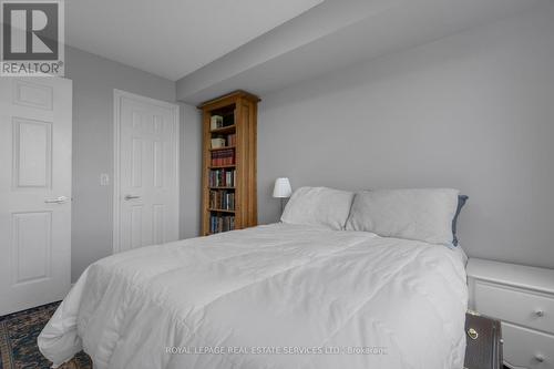 606 - 2391 Central Park Drive, Oakville, ON - Indoor Photo Showing Bedroom