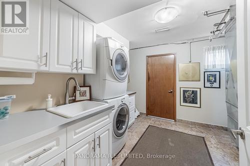 2399 Frayne Court, Mississauga (Cooksville), ON - Indoor Photo Showing Laundry Room