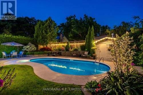 2399 Frayne Court, Mississauga, ON - Outdoor With In Ground Pool With Backyard
