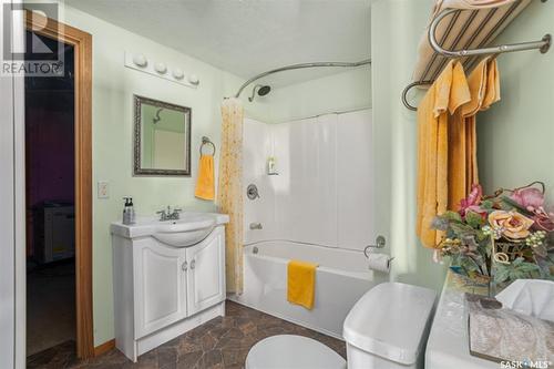 219 Richard Street, Manitou Beach, SK - Indoor Photo Showing Bathroom