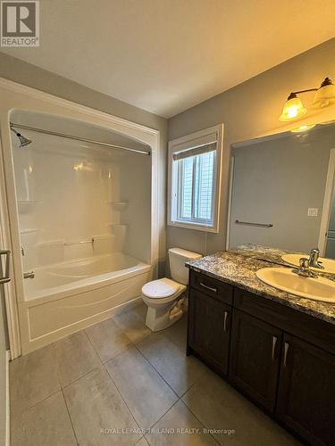 1844 Foxridge Crescent, London, ON - Indoor Photo Showing Bathroom