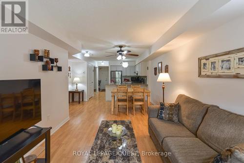 112 - 50 Mulligan Lane, Wasaga Beach, ON - Indoor Photo Showing Living Room