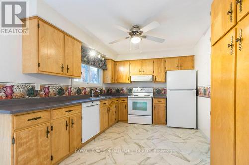 2 Alnet Drive, Belleville, ON - Indoor Photo Showing Kitchen With Double Sink