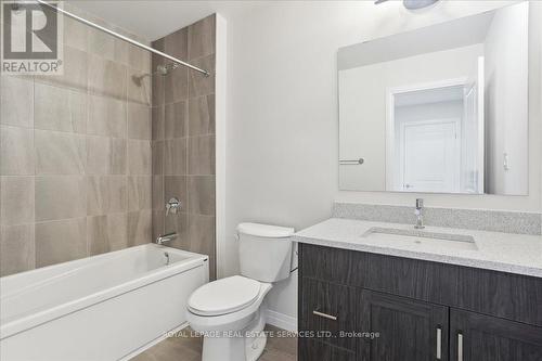 31 - 143 Elgin Street N, Cambridge, ON - Indoor Photo Showing Bathroom