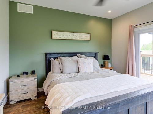 133 Parker Dr, Wellington North, ON - Indoor Photo Showing Bedroom