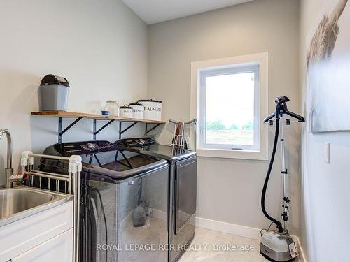 133 Parker Dr, Wellington North, ON - Indoor Photo Showing Laundry Room