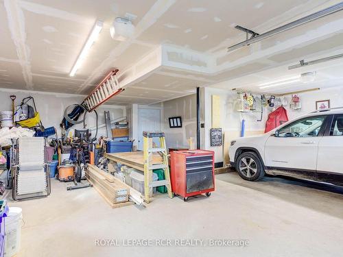 133 Parker Dr, Wellington North, ON - Indoor Photo Showing Garage