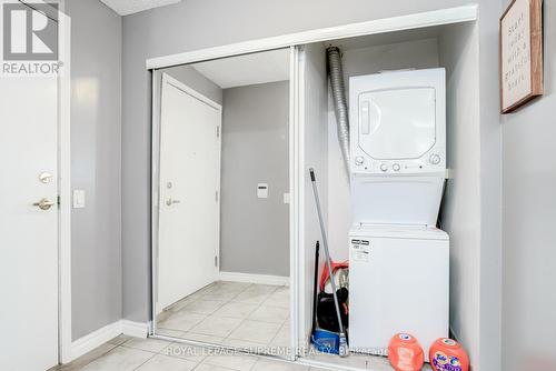 2413 - 35 Kingsbridge Garden Circle, Mississauga, ON - Indoor Photo Showing Laundry Room