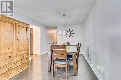 2230 Manchester Drive, Burlington, ON - Indoor Photo Showing Dining Room