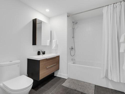 Salle de bains - 507-1431 Av. De La Gare, Mascouche, QC - Indoor Photo Showing Bathroom