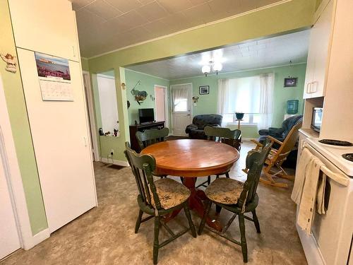 Cuisine - 37 Rue De L'Église, Sainte-Lucie-De-Beauregard, QC - Indoor Photo Showing Dining Room