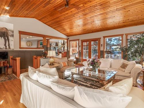 225 Sea Meadow Dr, Gabriola Island, BC 