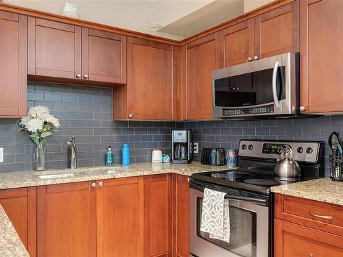 311-866 Goldstream Ave, Langford, BC - Indoor Photo Showing Kitchen With Double Sink