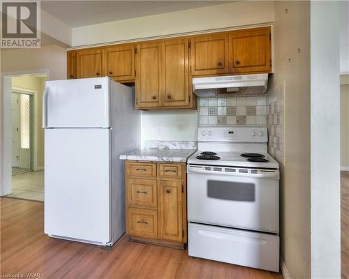 182 Lynnbrook Crescent, Waterloo, ON - Indoor Photo Showing Kitchen