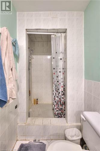 182 Lynnbrook Crescent, Waterloo, ON - Indoor Photo Showing Bathroom