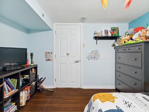 Chambre Ã Â coucher - 8 Rue Stéphane, Gatineau (Gatineau), QC - Indoor Photo Showing Bedroom