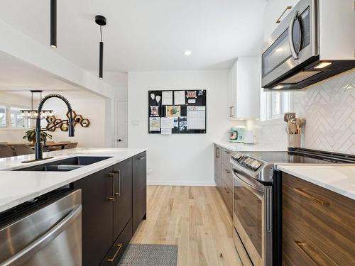 Cuisine - 8 Rue Stéphane, Gatineau (Gatineau), QC - Indoor Photo Showing Kitchen With Double Sink With Upgraded Kitchen