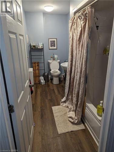 Apt # 6 - 364-370 Mcintyre Street W, North Bay, ON - Indoor Photo Showing Bathroom