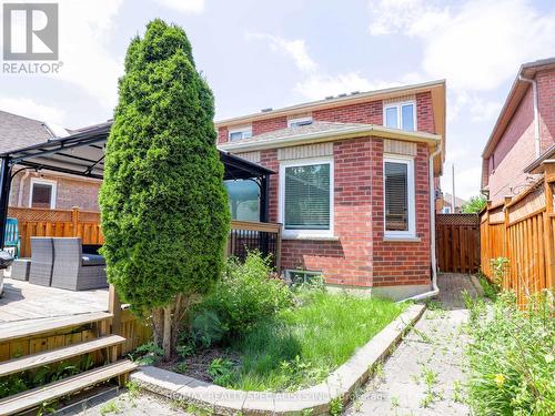 10 Banington Crescent, Brampton, ON - Outdoor