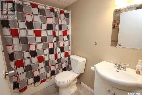 10328 Hock Avenue, North Battleford, SK - Indoor Photo Showing Bathroom