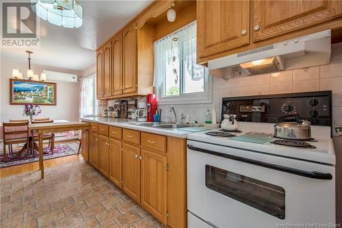 153 Loch Lomond Road, Saint John, NB - Indoor Photo Showing Kitchen With Double Sink