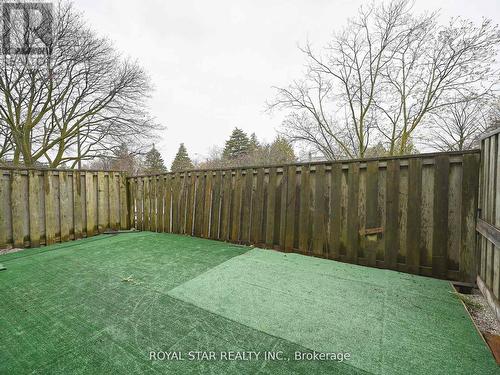139 - 400 Mississauga Valley Boulevard, Mississauga, ON - Outdoor With Backyard