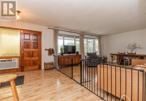 2611 Lakeshore Road, Vernon, BC - Indoor