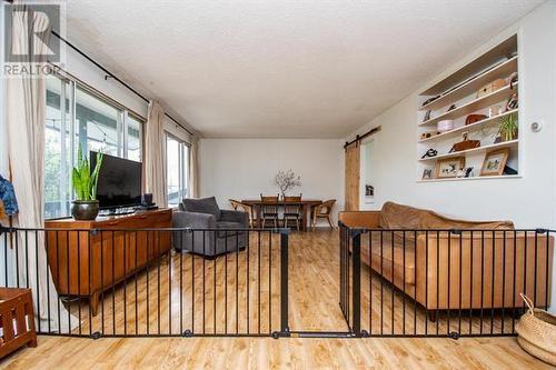 2611 Lakeshore Road, Vernon, BC - Indoor Photo Showing Other Room