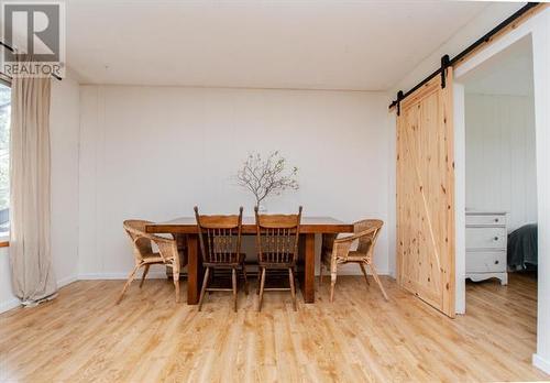 2611 Lakeshore Road, Vernon, BC - Indoor Photo Showing Dining Room