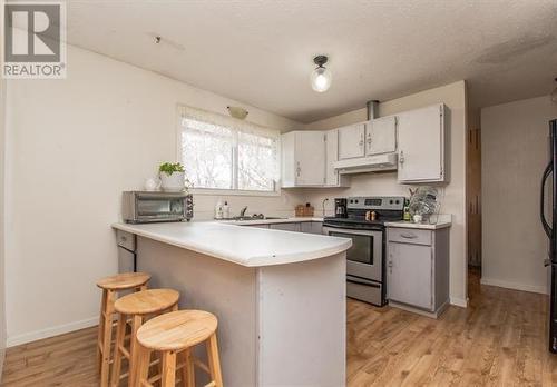 2611 Lakeshore Road, Vernon, BC - Indoor Photo Showing Kitchen