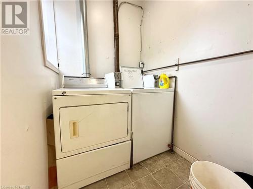 62 Lakeshore Drive, North Bay, ON - Indoor Photo Showing Laundry Room